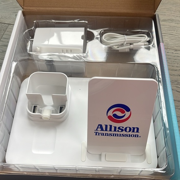 DOCKSY Apple DockStation-White-3x Charge- Phone 📱 Wireless Earbuds, Smart Watch - Picture 6 of 11